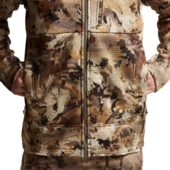'Sitka' Men's Traverse Jacket - Waterfowl : Waterfowl Marsh 16 'Sitka' Men's Traverse Jacket - Waterfowl : Waterfowl Marsh -Sports Equipment Store IMG SITKA WL 2022 600028 WL Traverse Jacket Optifade Waterfowl 592p Studio 03939 1024x1024@2x