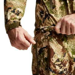 'Sitka' Men's Dew Point Jacket - Optifade Subalpine -Sports Equipment Store Img SITKA BG 2021 50254 SA Mens Dew Point Jacket Optifade Subalpine 1000p Studio 0759 1024x1024@2x