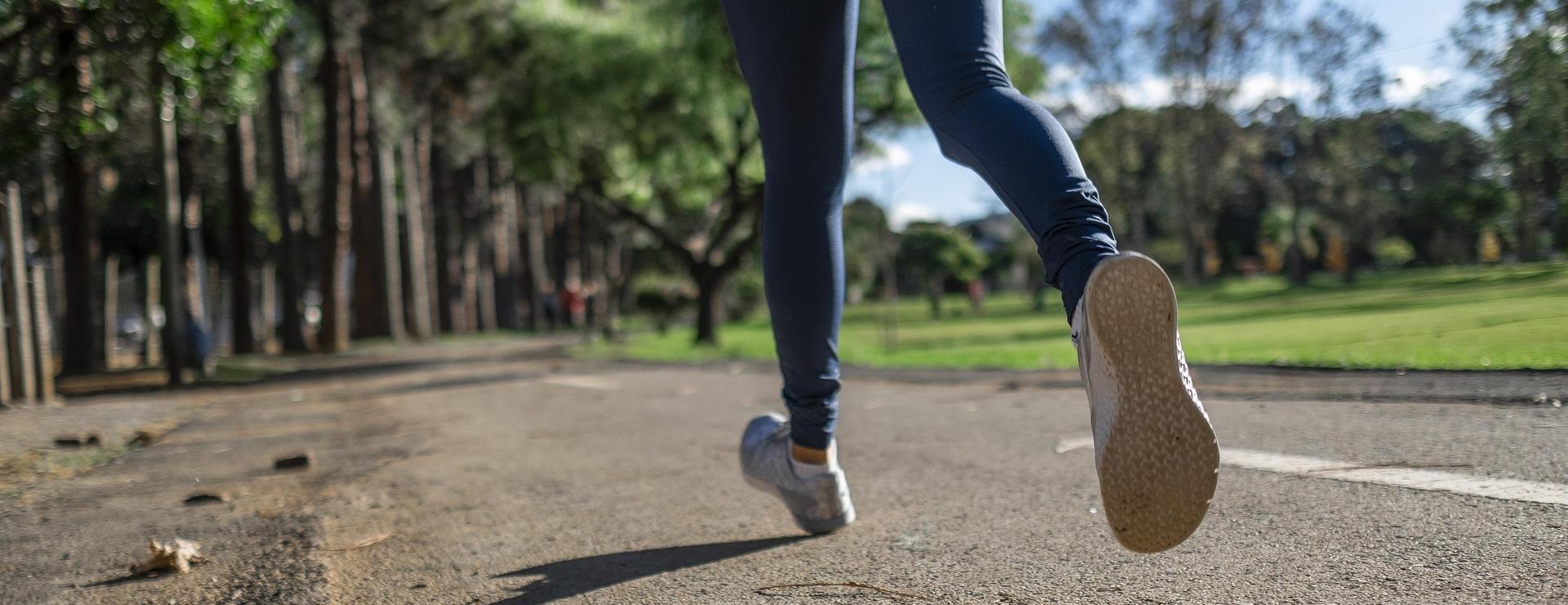 Sports Equipment Store -Sports Equipment Store running 4782722 1920